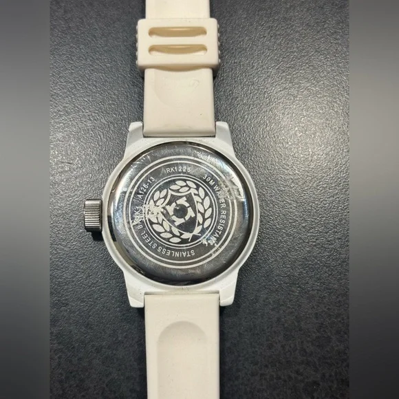 Kenneth Cole Reaction Watch RK1225 White - Picture 2 of 4